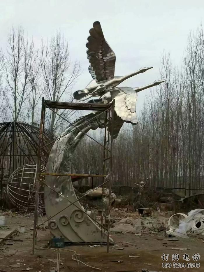 飛鶴雕塑廠家 金屬鳥禽擺件 不銹鋼飛鶴雕塑制作 飛鶴雕塑廠家 金屬鳥禽擺件 不銹鋼飛鶴雕塑制作