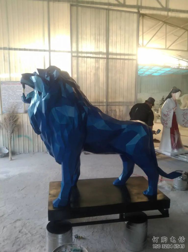 獅子雕塑 電鍍動(dòng)物 雄獅不銹鋼電鍍雕塑 獅子雕塑 電鍍動(dòng)物 雄獅不銹鋼電鍍雕塑