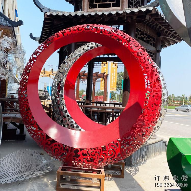 圓環(huán)雕塑 鏤空烤漆擺件 商業(yè)街烤漆圓環(huán)雕塑廠家