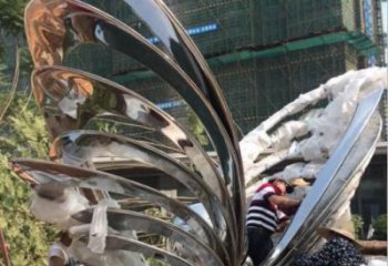 異形蝴蝶雕塑 公園鏤空擺件 戶(hù)外鏡面蝴蝶雕塑廠家