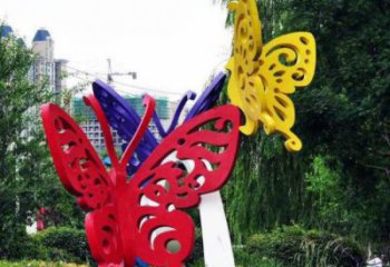 鏤空蝴蝶雕塑 噴漆草地?cái)[件 戶外別墅區(qū)蝴蝶雕塑廠家