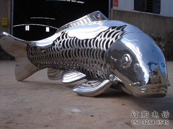 鍛造小魚雕塑廠家 卡通噴漆擺件 廣場仿真小魚雕塑 鍛造小魚雕塑廠家 卡通噴漆擺件 廣場仿真小魚雕塑