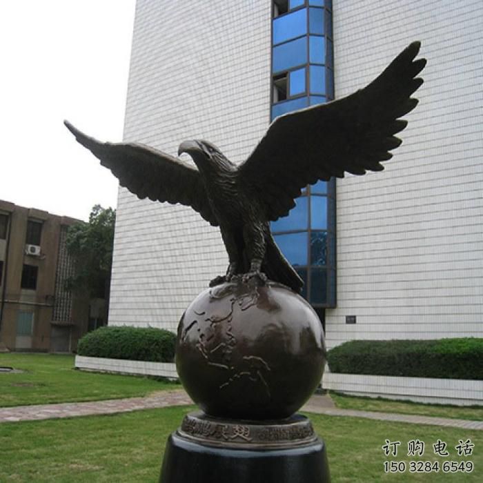 戶外飛鷹雕塑廠家 大型街頭小品 步行街異形飛鷹雕塑