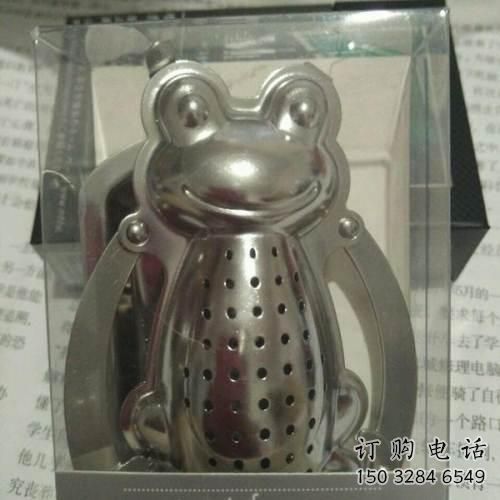 別墅區(qū)青蛙雕塑廠家 抽象酒店小品 戶外大型青蛙雕塑
