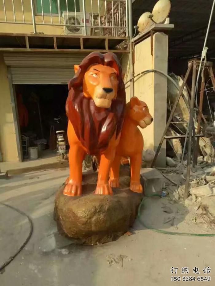 園林雄獅雕塑廠(chǎng)家 大型彩繪擺件 街道仿真雄獅雕塑