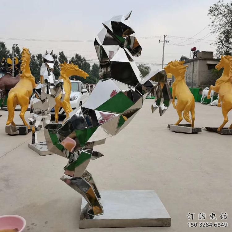 風(fēng)景區(qū)馬雕塑廠家 中式室內(nèi)擺件 風(fēng)景區(qū)抽象馬雕塑 風(fēng)景區(qū)馬雕塑廠家 中式室內(nèi)擺件 風(fēng)景區(qū)抽象馬雕塑