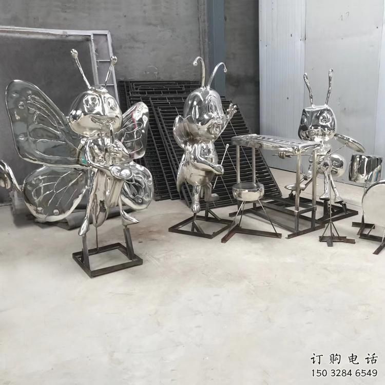 抽象蜜蜂雕塑廠家 創(chuàng)意村口擺件 戶外鏡面蜜蜂雕塑