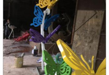 鏤空彩蝶雕塑廠家 大型廣場(chǎng)擺件 步行街異形彩蝶雕塑