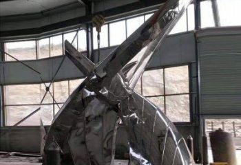 鏡面魚尾雕塑廠家 現(xiàn)代公園擺件 游樂場異形魚尾雕塑