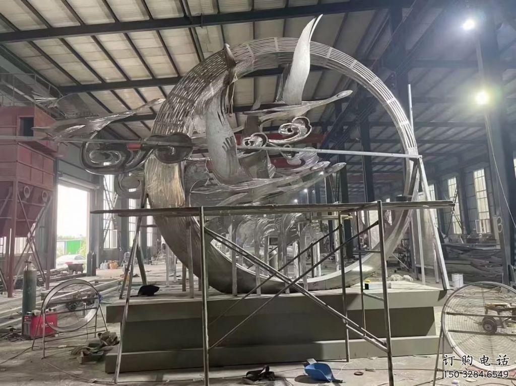 拉絲飛燕雕塑廠家 大型鏤空擺件 游樂(lè)場(chǎng)異形飛燕雕塑 拉絲飛燕雕塑廠家 大型鏤空擺件 游樂(lè)場(chǎng)異形飛燕雕塑