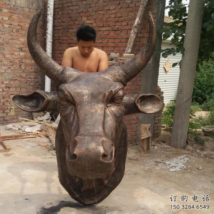 仿古牛頭雕塑廠家 戶外賓館小品 玄關(guān)彩繪牛頭雕塑 仿古牛頭雕塑廠家 戶外賓館小品 玄關(guān)彩繪牛頭雕塑
