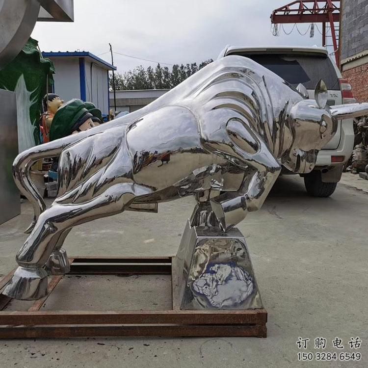 鏡面牛雕塑廠家 現(xiàn)代創(chuàng)意擺件 游樂場異形牛雕塑