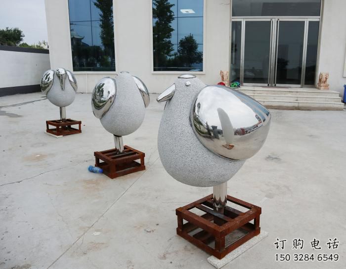 鏡面小鳥雕塑廠家 現(xiàn)代酒店擺件 游樂(lè)場(chǎng)異形小鳥雕塑 鏡面小鳥雕塑廠家 現(xiàn)代酒店擺件 游樂(lè)場(chǎng)異形小鳥雕塑