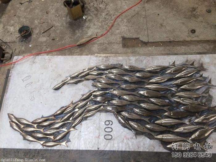 抽象麥穗魚雕塑廠家 創(chuàng)意村口小品 戶外鏡面麥穗魚雕塑 抽象麥穗魚雕塑廠家 創(chuàng)意村口小品 戶外鏡面麥穗魚雕塑