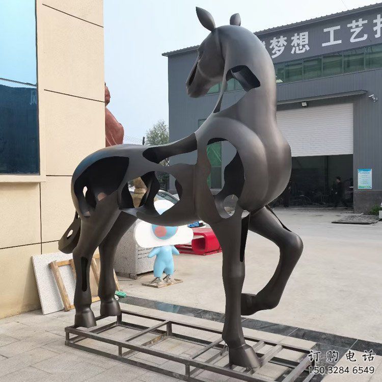 公園跑馬雕塑廠(chǎng)家 中式鏤空小品 風(fēng)景區(qū)仿古跑馬雕塑 公園跑馬雕塑廠(chǎng)家 中式鏤空小品 風(fēng)景區(qū)仿古跑馬雕塑
