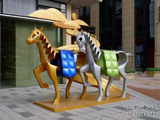 大門口跑馬雕塑廠家 歐式賓館擺件 抽象仿古跑馬雕塑 大門口跑馬雕塑廠家 歐式賓館擺件 抽象仿古跑馬雕塑