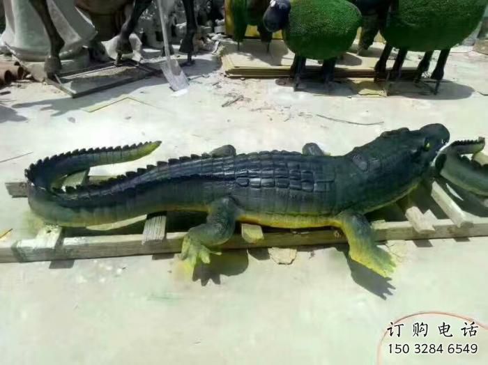 園林鱷魚(yú)雕塑廠家 大型酒店擺件 街道仿古鱷魚(yú)雕塑 園林鱷魚(yú)雕塑廠家 大型酒店擺件 街道仿古鱷魚(yú)雕塑