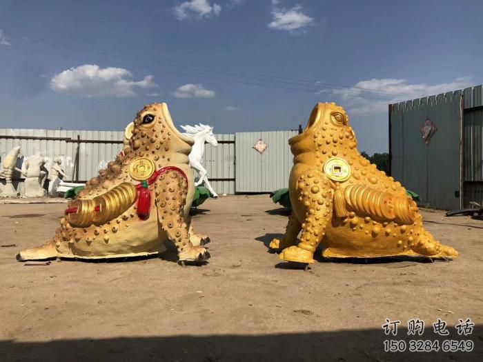 游樂場金蟾雕塑廠家 海洋公園擺件 房地產(chǎn)烤漆金蟾雕塑