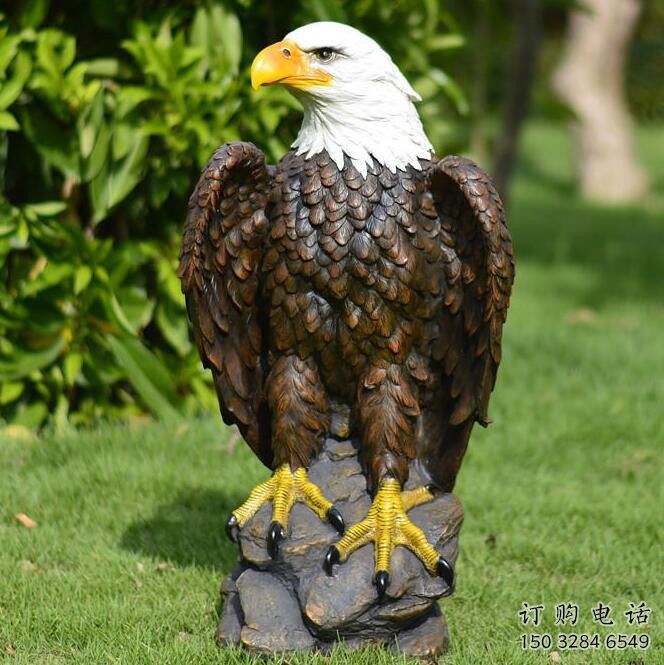 草地獵鷹雕塑廠家 公園異形小品 室內(nèi)仿真獵鷹雕塑 草地獵鷹雕塑廠家 公園異形小品 室內(nèi)仿真獵鷹雕塑