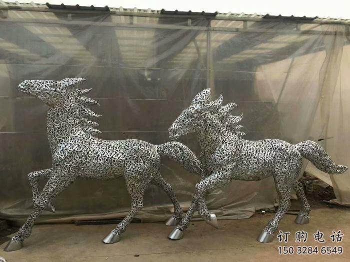 抽象花片馬雕塑廠家 公園創(chuàng)意擺件 戶外彩繪花片馬雕塑 抽象花片馬雕塑廠家 公園創(chuàng)意擺件 戶外彩繪花片馬雕塑