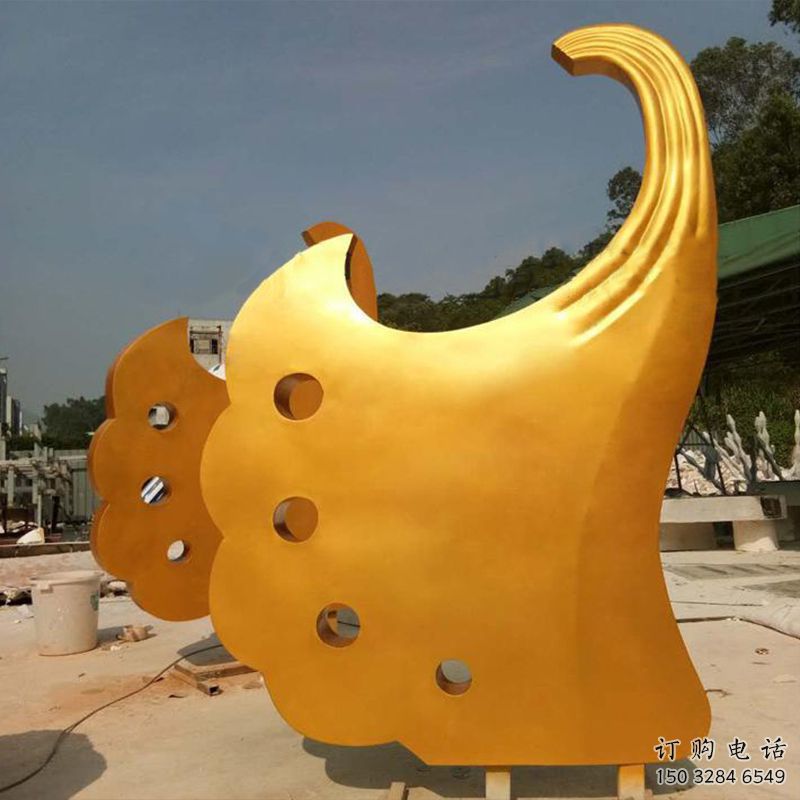 異形鳳鳥雕塑廠家 現(xiàn)代異形擺件 酒店拉絲鳳鳥雕塑 異形鳳鳥雕塑廠家 現(xiàn)代異形擺件 酒店拉絲鳳鳥雕塑