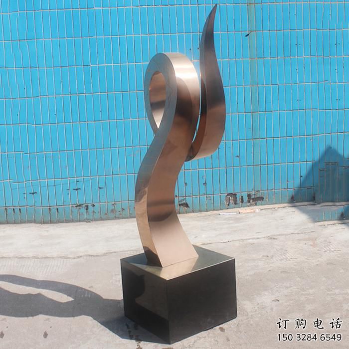 異形鳳鳥雕塑廠家 戶外抽象擺件 酒店拉絲鳳鳥雕塑 異形鳳鳥雕塑廠家 戶外抽象擺件 酒店拉絲鳳鳥雕塑