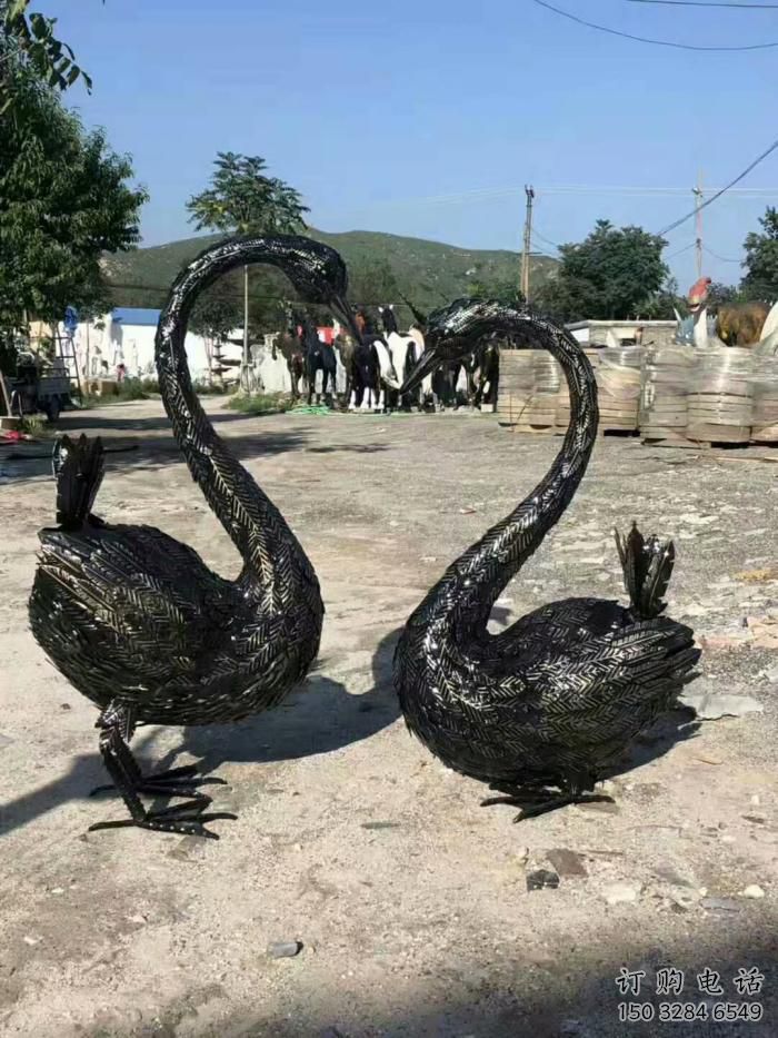 風景區(qū)天鵝雕塑廠家 中式戶外擺件 大型仿古天鵝雕塑