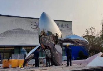 商業(yè)街鯨魚雕塑廠家 大型現(xiàn)代擺件 步行街異形鯨魚雕塑