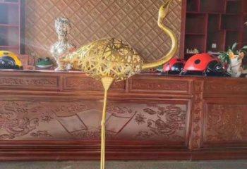 鏤空火烈鳥雕塑廠家 現(xiàn)代抽象擺件 草地切面火烈鳥雕塑