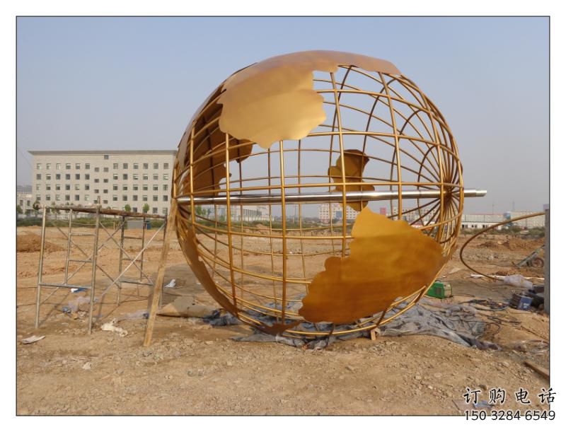 鏤空地球儀雕塑廠家 園林小品 住宅小區(qū)不銹鋼地球儀雕塑 鏤空地球儀雕塑廠家 園林小品 住宅小區(qū)不銹鋼地球儀雕塑