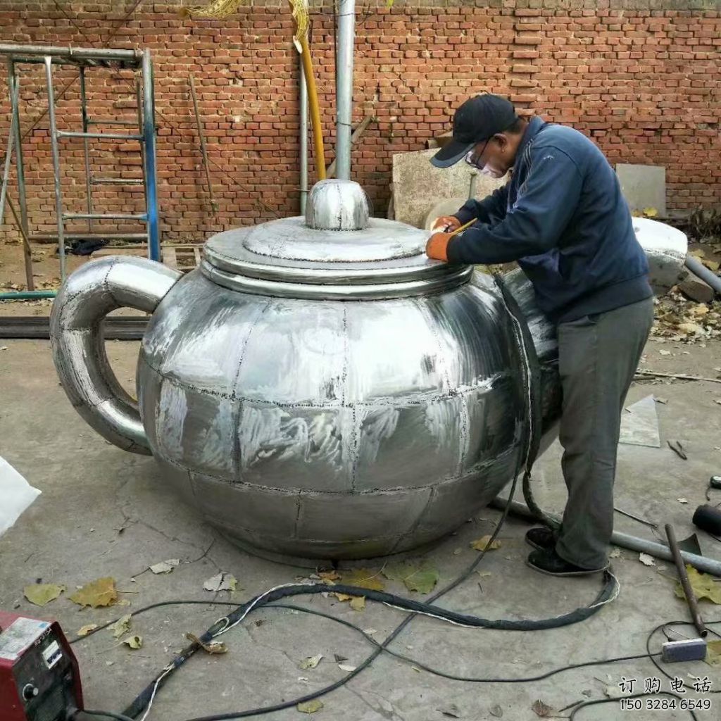 中式茶壺雕塑廠家 噴水小品 懸空不銹鋼茶壺雕塑生產(chǎn) 中式茶壺雕塑廠家 噴水小品 懸空不銹鋼茶壺雕塑生產(chǎn)