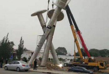 商業(yè)街螺釘?shù)袼軓S家 現(xiàn)代擺件 大型不銹鋼螺釘?shù)袼軓S