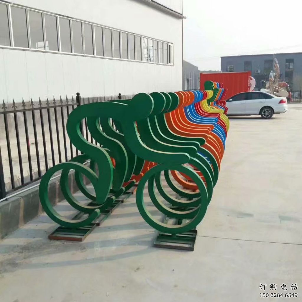 異形賽車雕塑廠家 現(xiàn)代小品 體育場(chǎng)不銹鋼賽車雕塑廠 異形賽車雕塑廠家 現(xiàn)代小品 體育場(chǎng)不銹鋼賽車雕塑廠