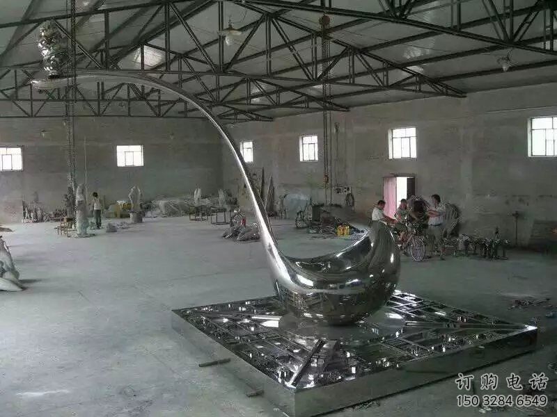 鏡面勺子雕塑廠家 大型擺件 現(xiàn)代不銹鋼勺子雕塑廠