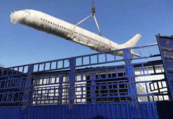 街頭飛機雕塑廠家 大型別墅區(qū)擺件 現代不銹鋼飛機雕塑制作