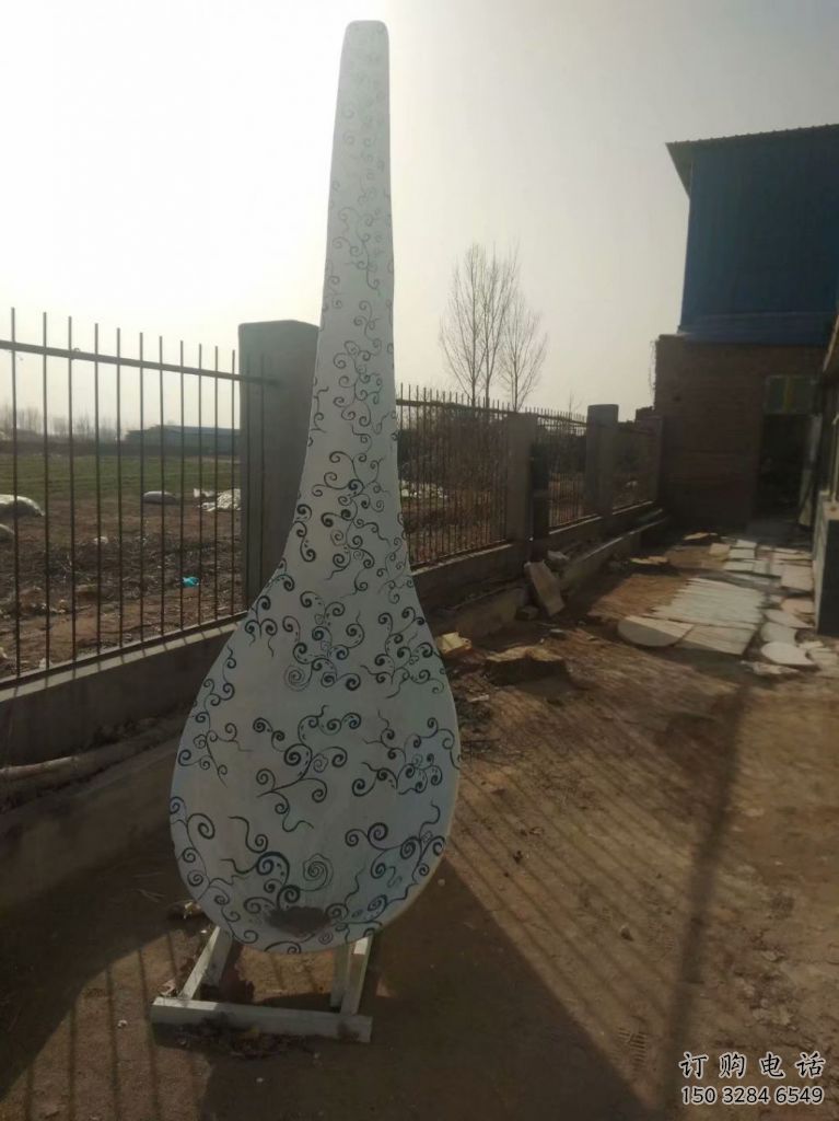 街道湯匙雕塑廠家 現(xiàn)代擺件 大型不銹鋼湯匙雕塑廠 街道湯匙雕塑廠家 現(xiàn)代擺件 大型不銹鋼湯匙雕塑廠