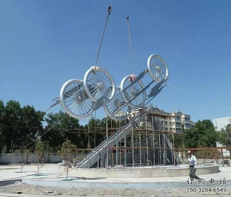 鏡面齒輪雕塑廠家 公園大型擺件 創(chuàng)意不銹鋼齒輪雕塑制作廠