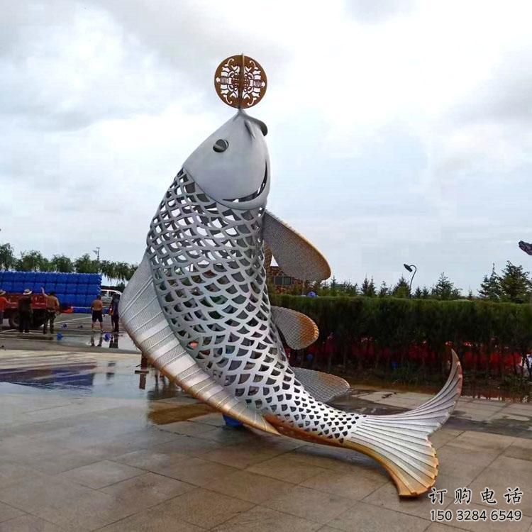 鏤空頂球雕塑廠家 園林公園小品 住宅小區(qū)不銹鋼頂球雕塑廠 鏤空頂球雕塑廠家 園林公園小品 住宅小區(qū)不銹鋼頂球雕塑廠