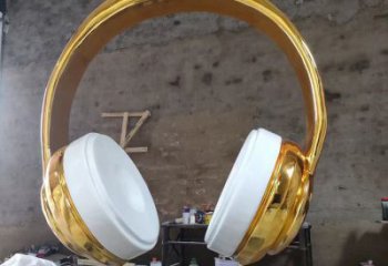 鍍金耳機(jī)雕塑廠家 鑄造音樂擺件 現(xiàn)代不銹鋼耳機(jī)雕塑廠