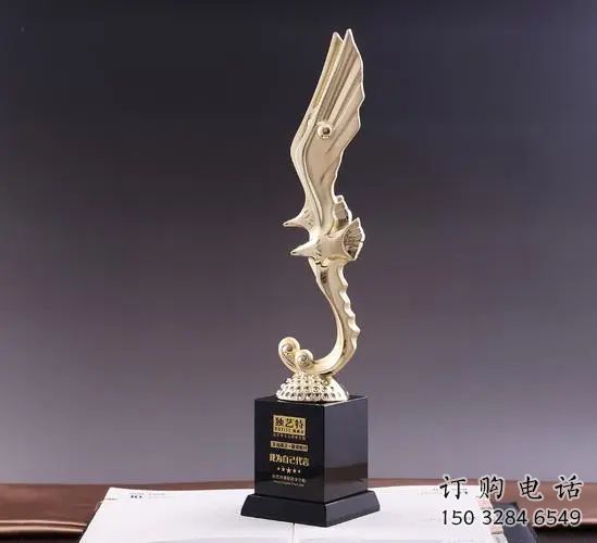 現代獎杯雕塑廠家 大型別墅區(qū)擺件 戶外不銹鋼獎杯雕塑廠 現代獎杯雕塑廠家 大型別墅區(qū)擺件 戶外不銹鋼獎杯雕塑廠