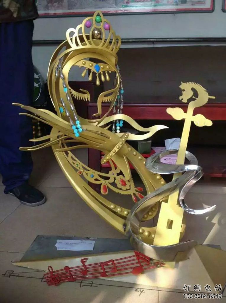 現(xiàn)代皮影雕塑廠家 大型別墅區(qū)擺件 鏤空皮影雕塑廠 現(xiàn)代皮影雕塑廠家 大型別墅區(qū)擺件 鏤空皮影雕塑廠
