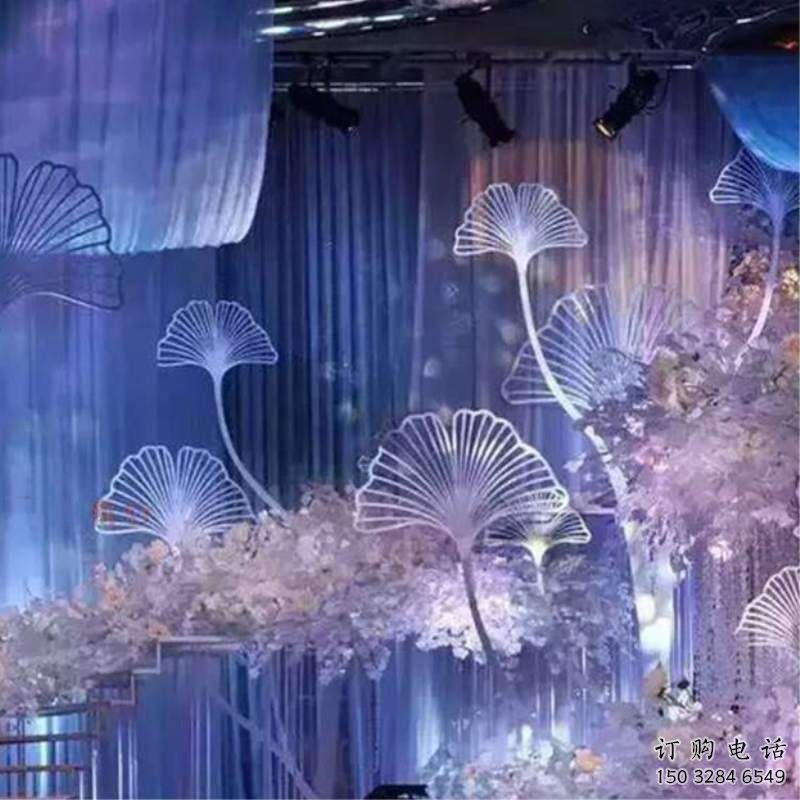 拉絲銀杏葉雕塑廠家 鏤空創(chuàng)意擺件 別墅區(qū)不銹鋼銀杏葉雕塑廠 拉絲銀杏葉雕塑廠家 鏤空創(chuàng)意擺件 別墅區(qū)不銹鋼銀杏葉雕塑廠