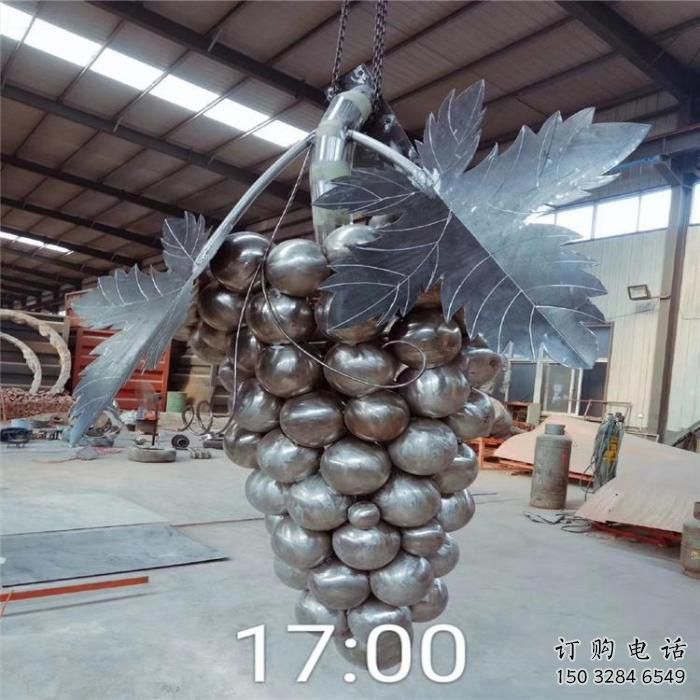 仿真葡萄雕塑廠家 現(xiàn)代擺件 鏡面葡萄雕塑廠