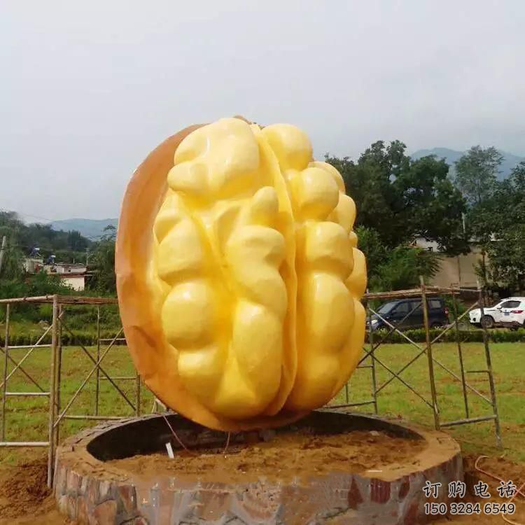 幾何核桃雕塑廠家 公園小品 廣場核桃雕塑定制 幾何核桃雕塑廠家 公園小品 廣場核桃雕塑定制