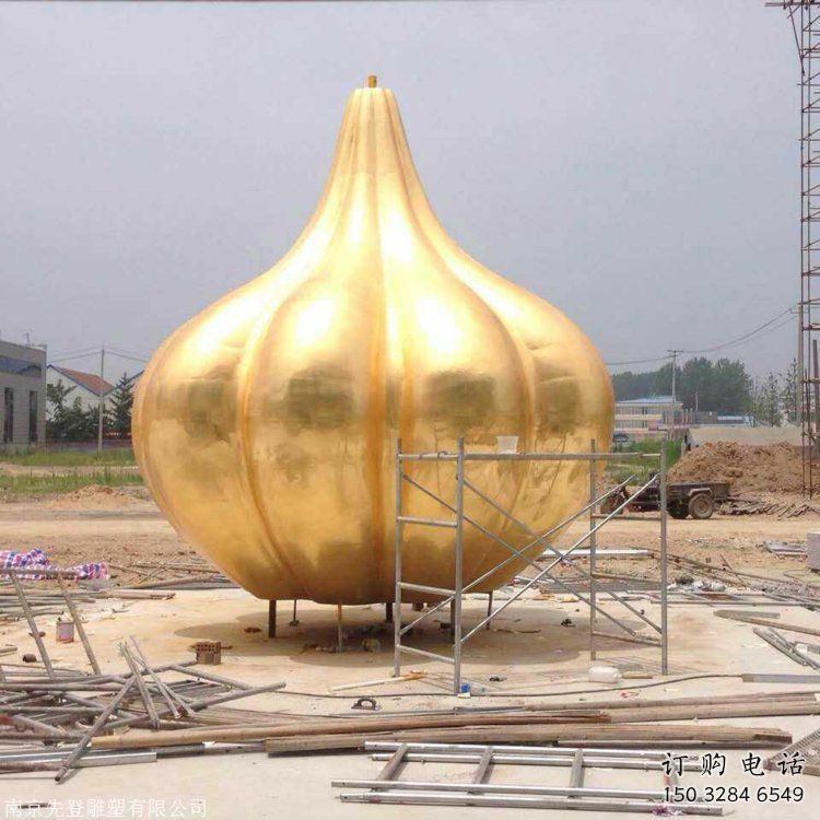 異形大蒜雕塑廠家 現(xiàn)代廣場小品 戶外不銹鋼大蒜雕塑廠