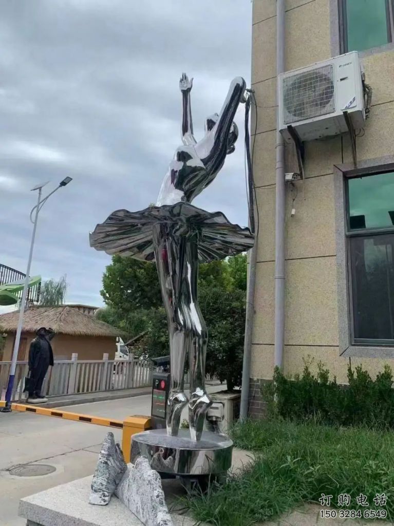現(xiàn)代舞女雕塑廠家 大型別墅區(qū)擺件 鏡面不銹鋼舞女雕塑廠 現(xiàn)代舞女雕塑廠家 大型別墅區(qū)擺件 鏡面不銹鋼舞女雕塑廠