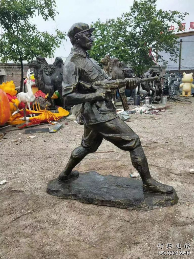 噴漆戰(zhàn)士雕塑廠家 中式村口小品 草地戰(zhàn)士雕塑廠