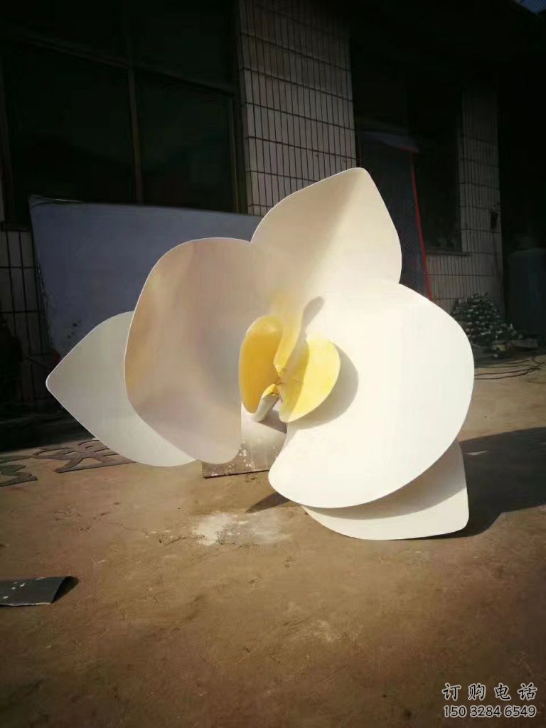 烤漆蘭花雕塑廠家 現(xiàn)代小品 大型不銹鋼蘭花雕塑定制