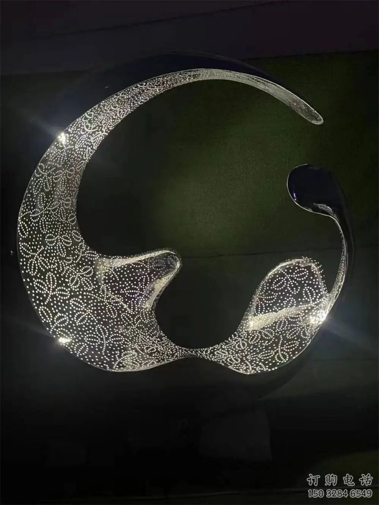 水滴雕塑廠家，鏤空燈光工藝，現(xiàn)代不銹鋼水滴雕塑