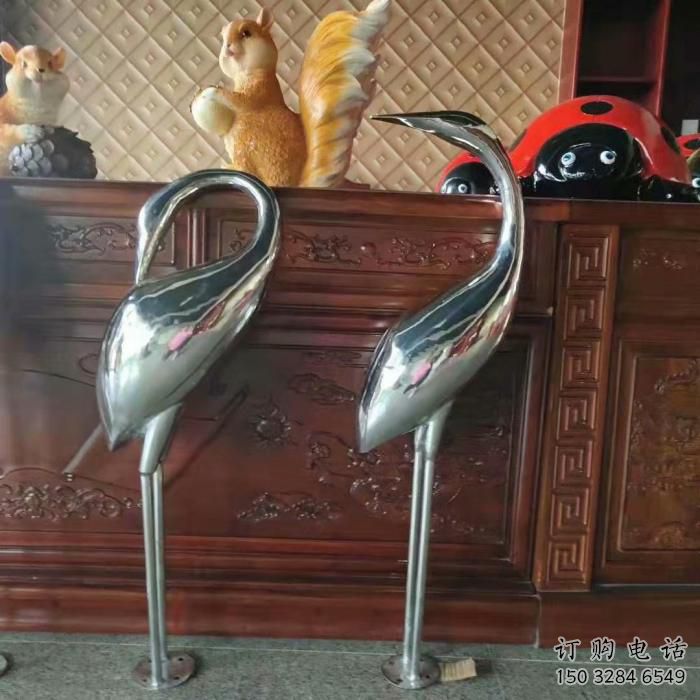 園林丹頂鶴雕塑 風(fēng)景區(qū)不銹鋼仿真雕塑 廣場(chǎng)小品 園林丹頂鶴雕塑 風(fēng)景區(qū)不銹鋼仿真雕塑 廣場(chǎng)小品